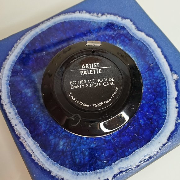 Makeup Forever Single Eyeshadow FREE with bundle 3 - Picture 3 of 4